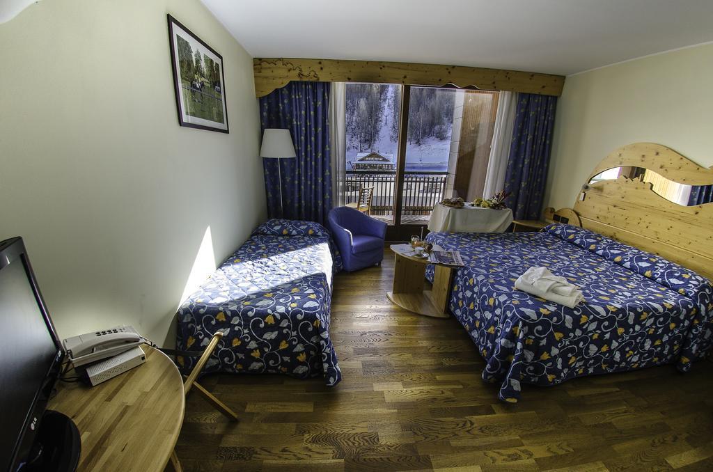 Hotel Rive - Complesso Turistico Campo Smith บาร์โดเนกเกีย ภายนอก รูปภาพ